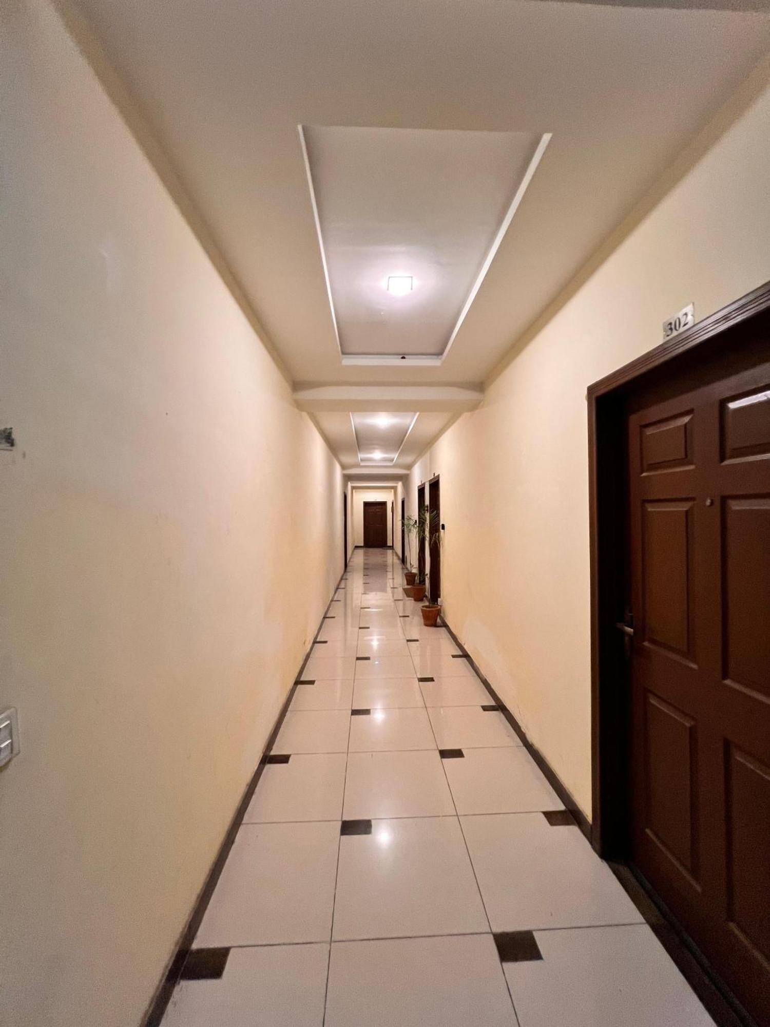 Crystal Comfort Studio Rawalpindi Buitenkant foto